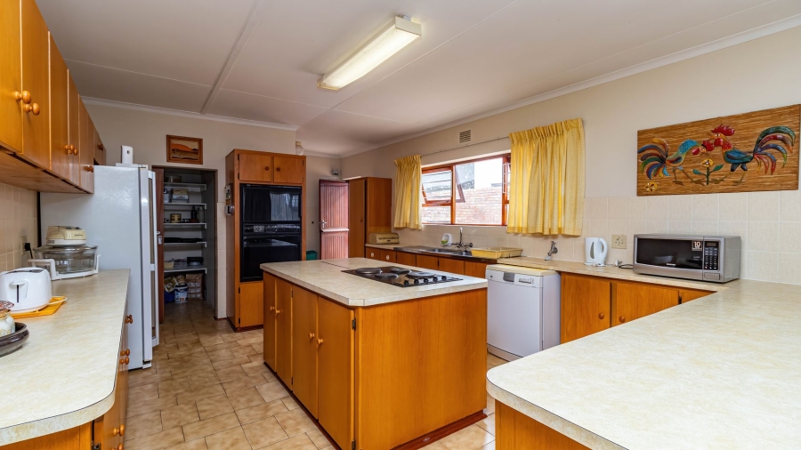 4 Bedroom Property for Sale in Bayview Western Cape